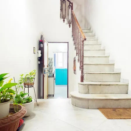 Alfred House * Napoli